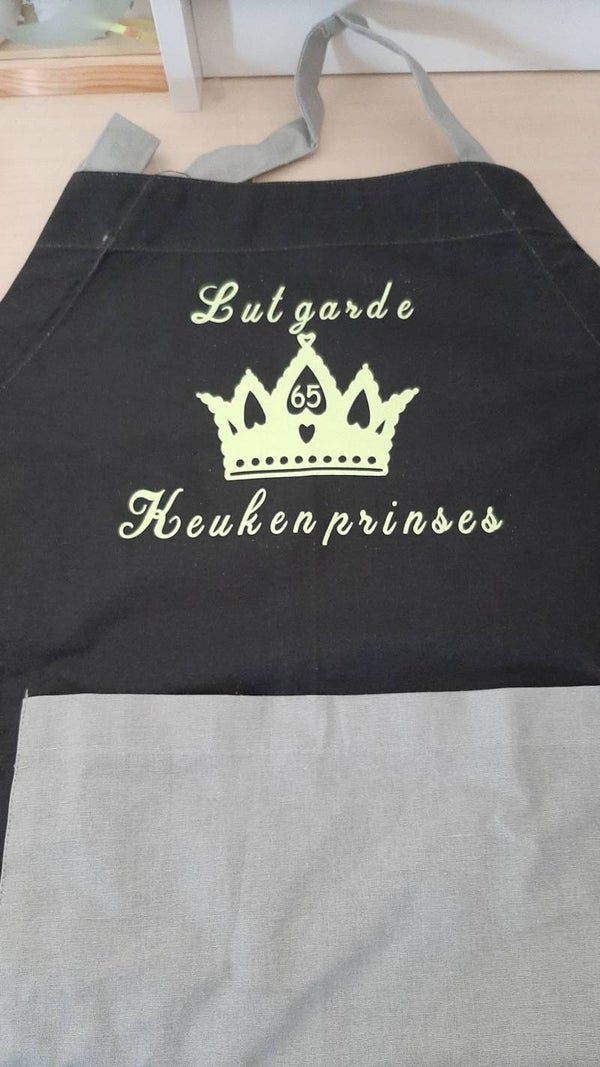 Keukenschort en wanten gepersonaliseerd 