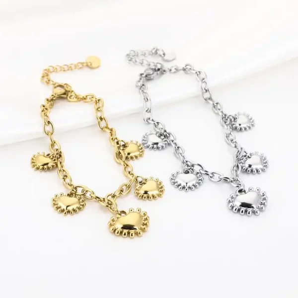 Bedel Armbandje met Hartjes