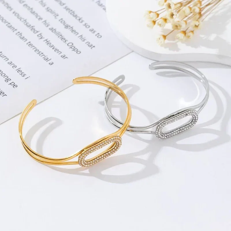 Oval Strass Bangle