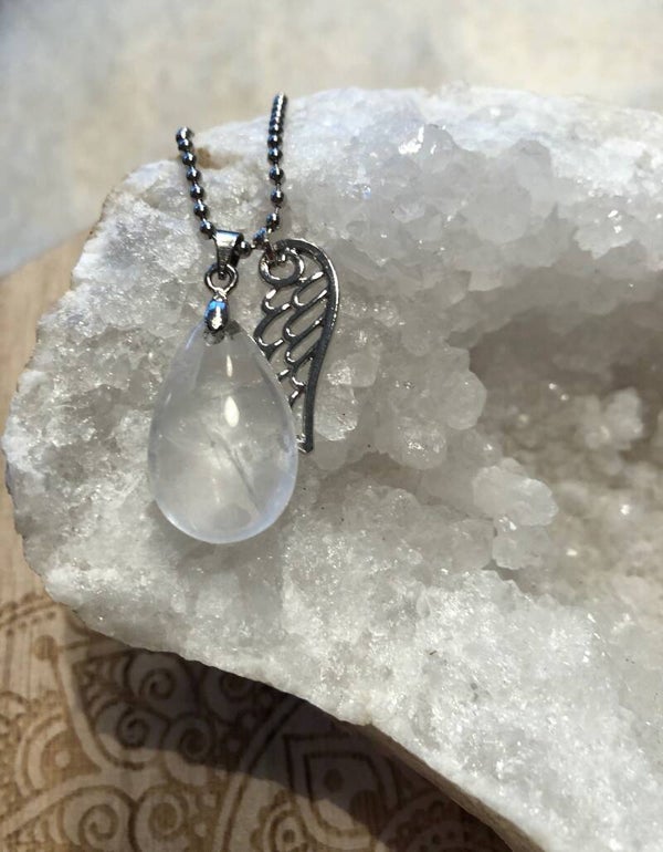 Drop of Bergkristal,“wing” bedeltje