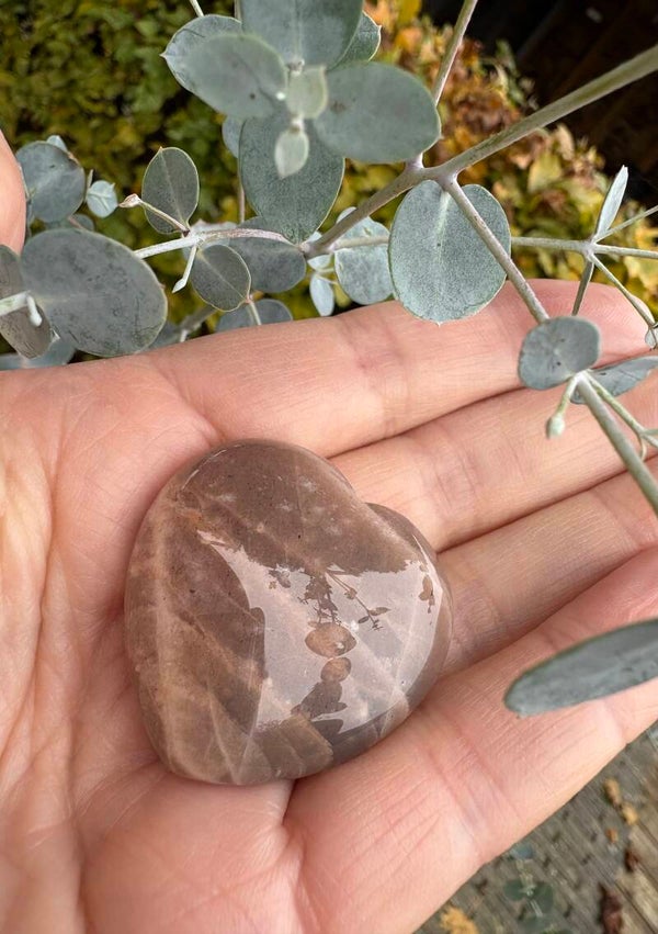 Peach Moonstone hart