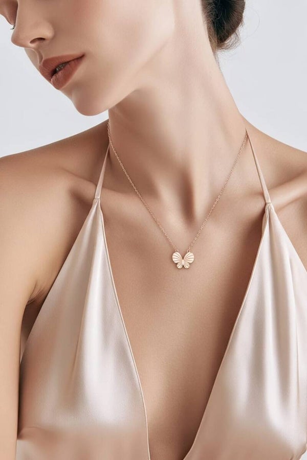 Gouden Butterfly Necklace: Elegantie in Vlucht