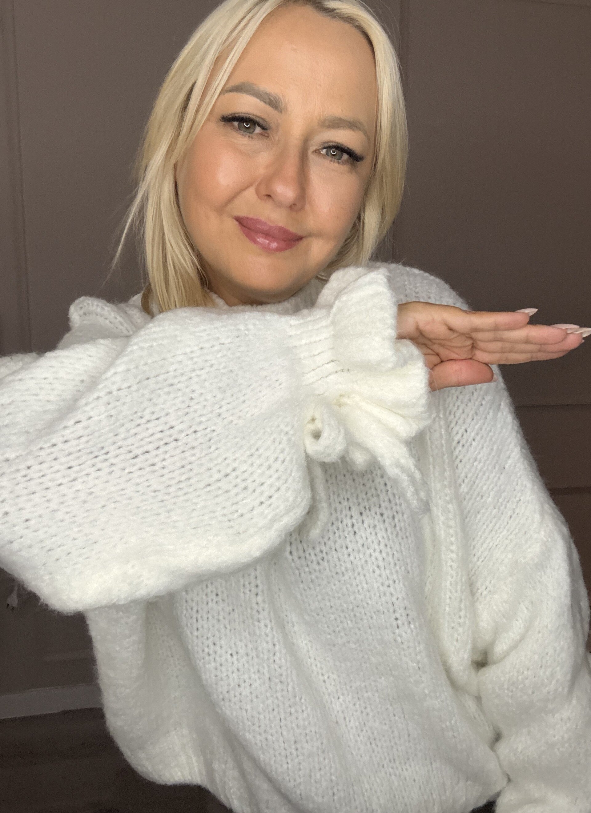 Sweter Bow