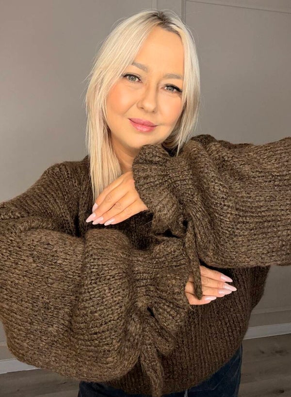 Sweter Bow