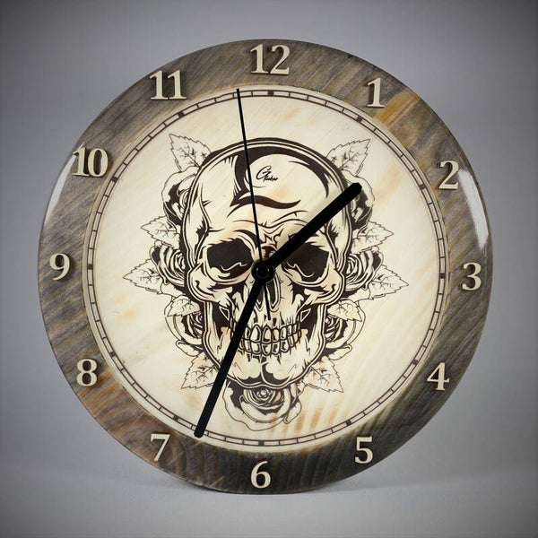 Houten wandklok "DARK"
