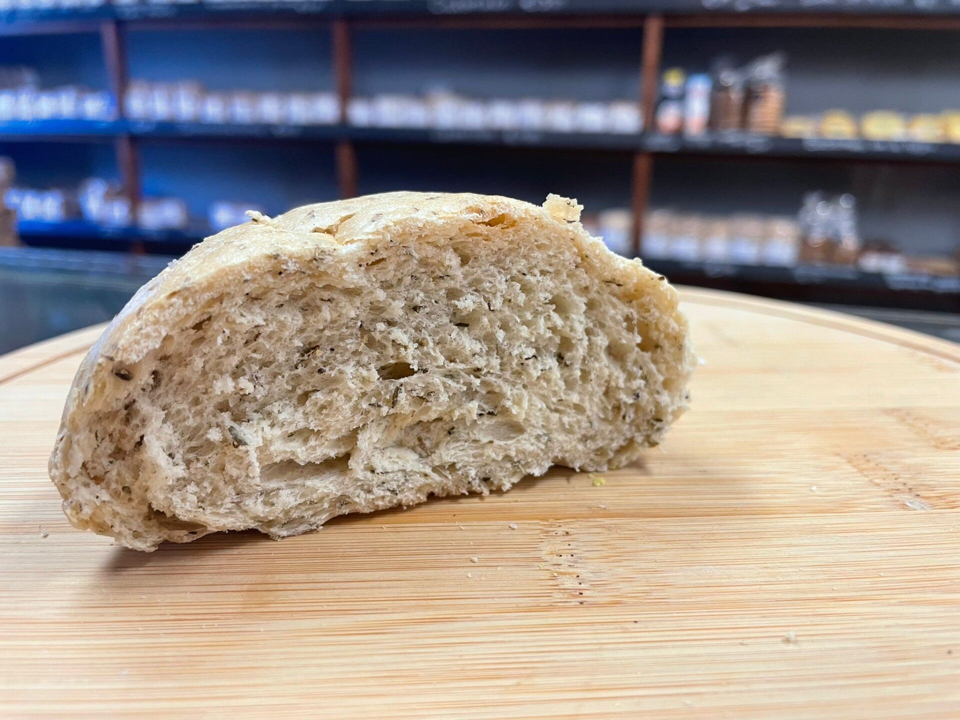 Borrelbroodje Provenciaalse kruiden en knoflook