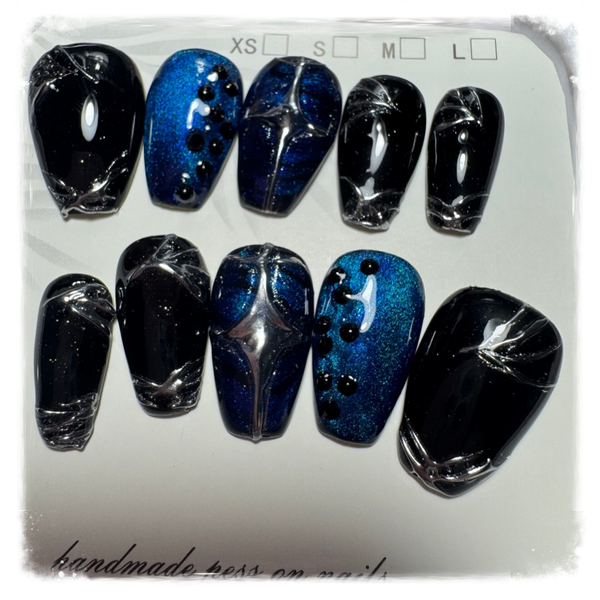 Deep Blue Cat-Eye & Metallic Silver