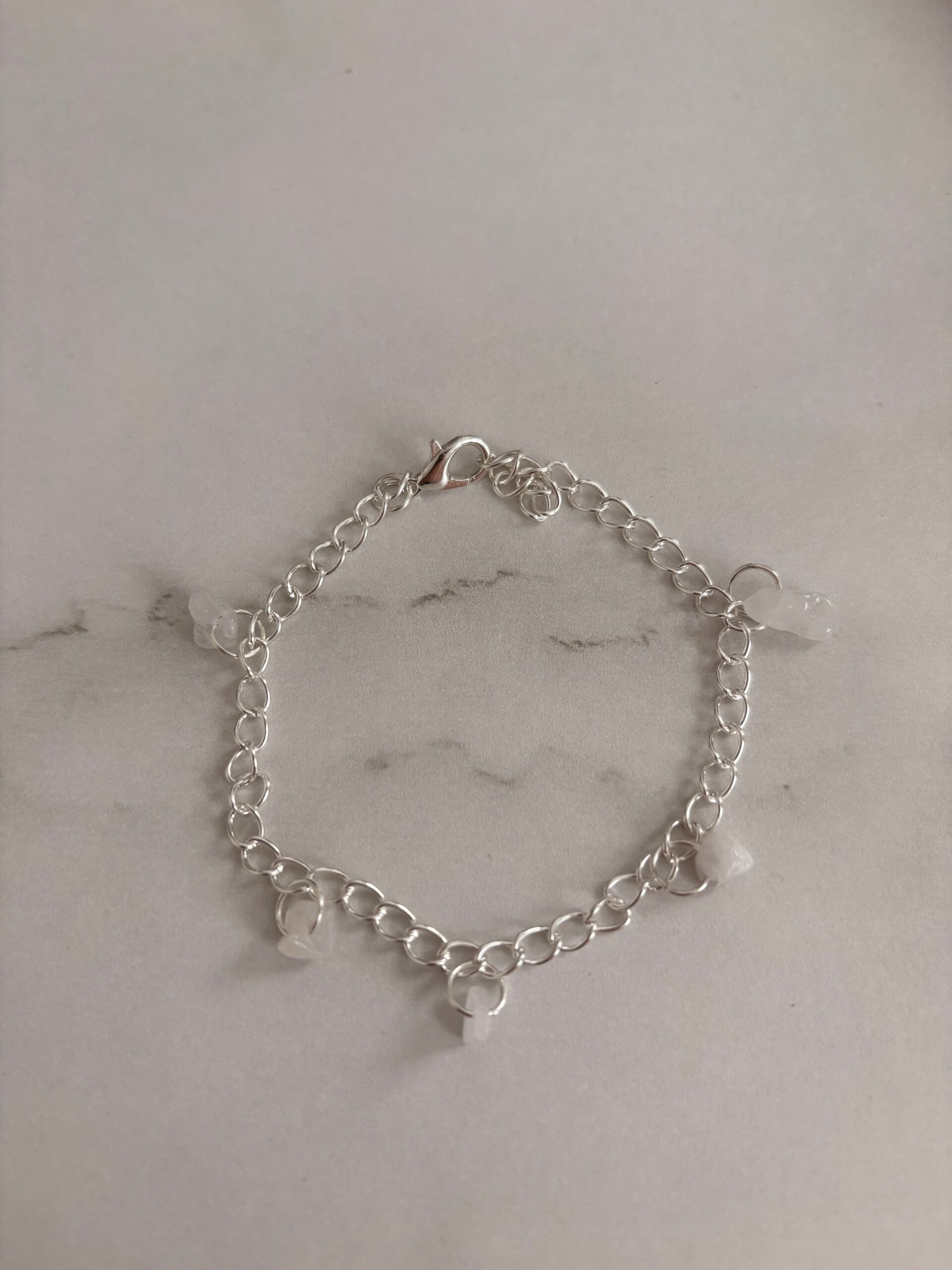 Bracelet en acier inoxydable & éclats de pierre naturelle