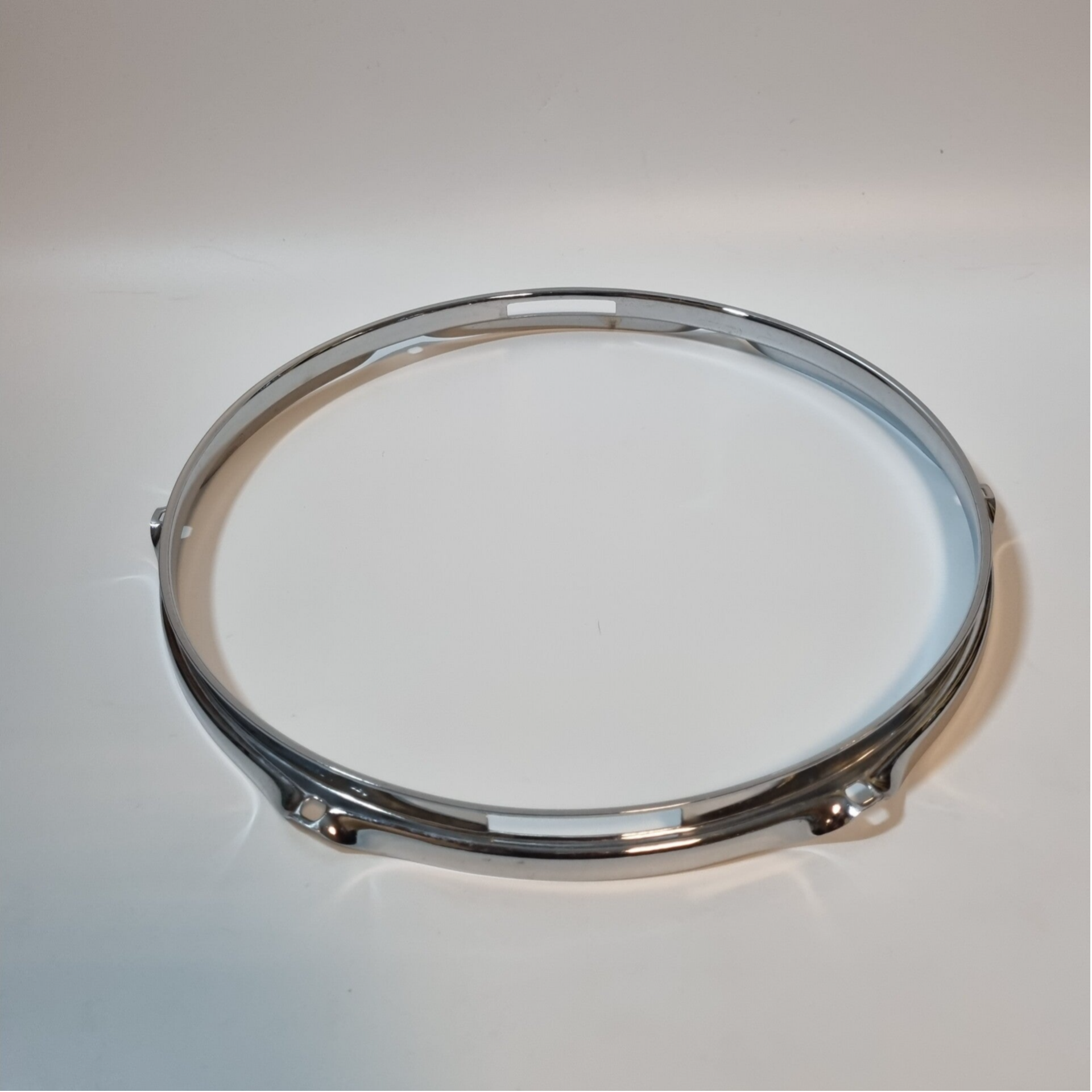 GEBRUIKT 14" spanrand 1.6 mm 6 gaats snarezijde