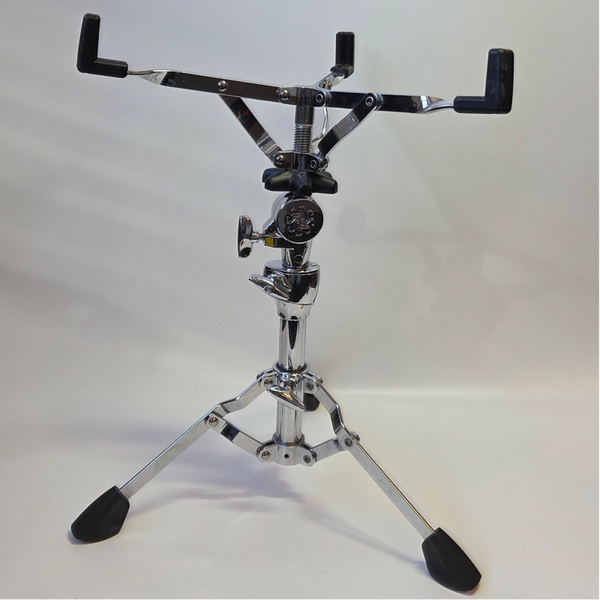 IN NIEUWSTAAT Sakae SS200D double Braced snare stand