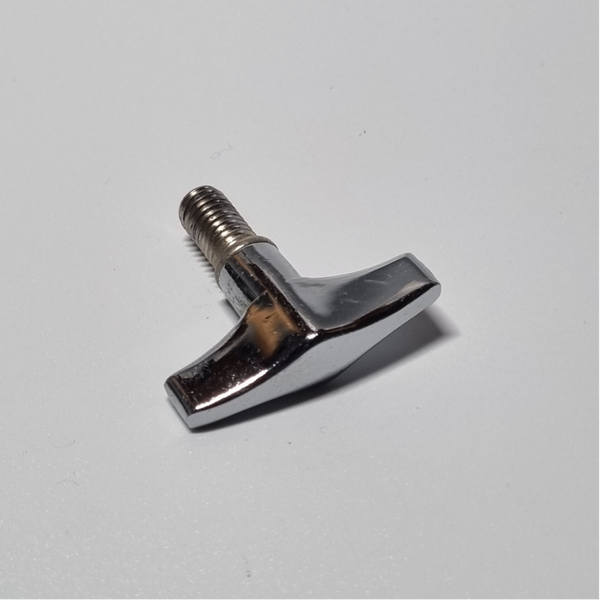 NIEUW vleugelbout 15 mm M8