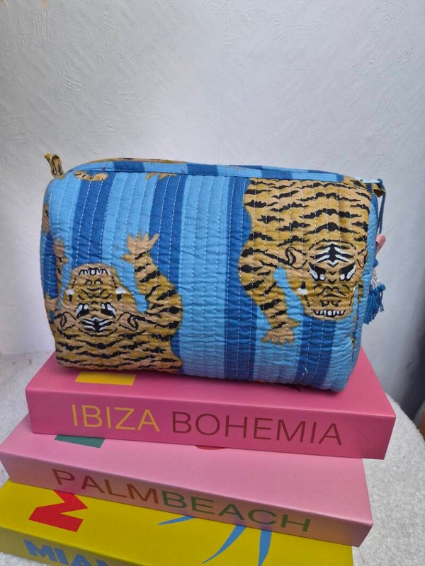 Panter licht blauw ibiza ★ toilettas L