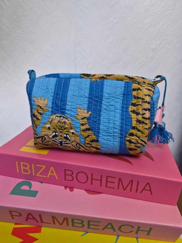 Panter lichtblauw ibiza ★ toilettas S
