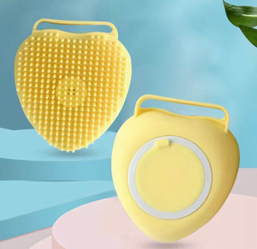 YELLOW HEART BATH BRUSH