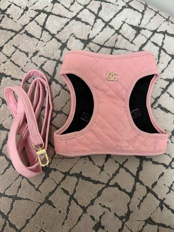 PINK CHEWNEL HARNESS & LEAD