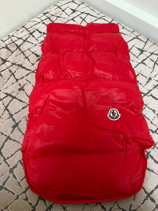 RED MONPAW BODY WARMER