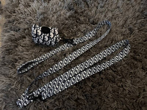 LEAD & POO BAG HOLDER