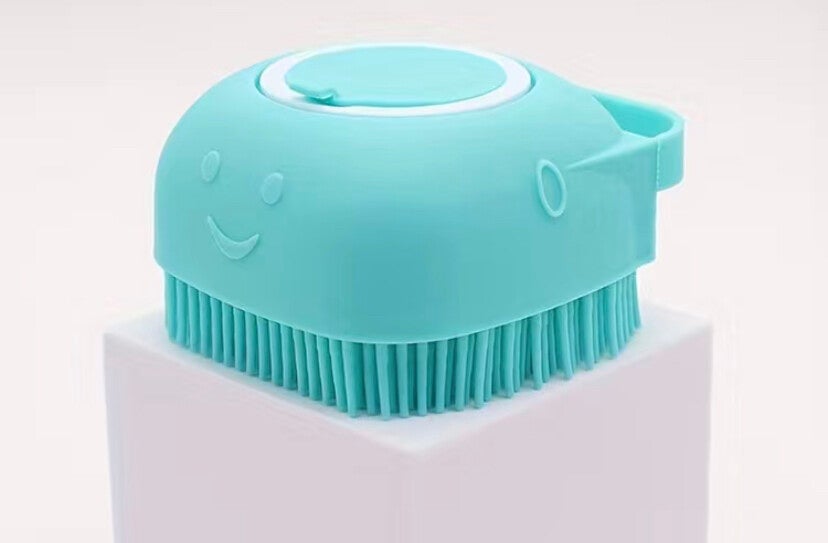BLUE SQUARE BATH BRUSH