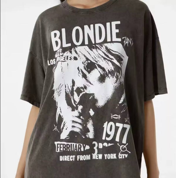 Blondie 1977 Vintage Wash Graphic Tee
