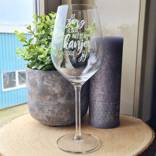Glas