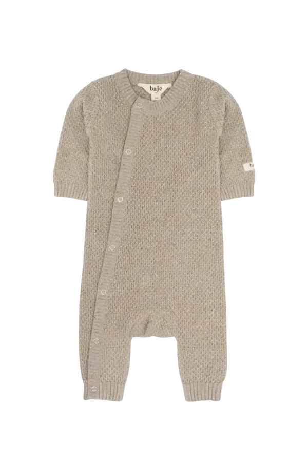 Baje  Studio Newborn Suit Luuk Taupe