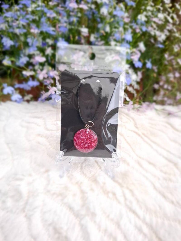 Resin round pink necklace