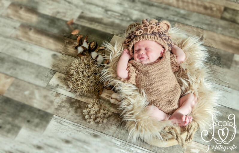 Babyfotografie Weert Limburg Newbornfotografie Fotograaf Weert, newborn baby,  cute baby,  fotoshoot  newbornfotograaf 
