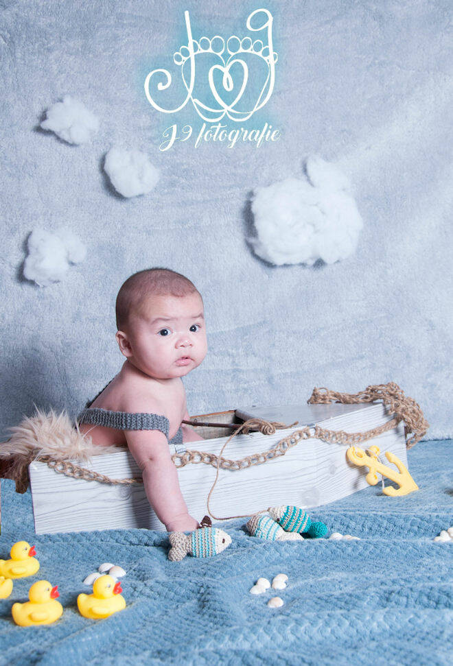 Babyfotografie Weert Limburg Newbornfotografie Fotograaf Weert, newborn baby,  cute baby,  fotoshoot  newbornfotograaf 