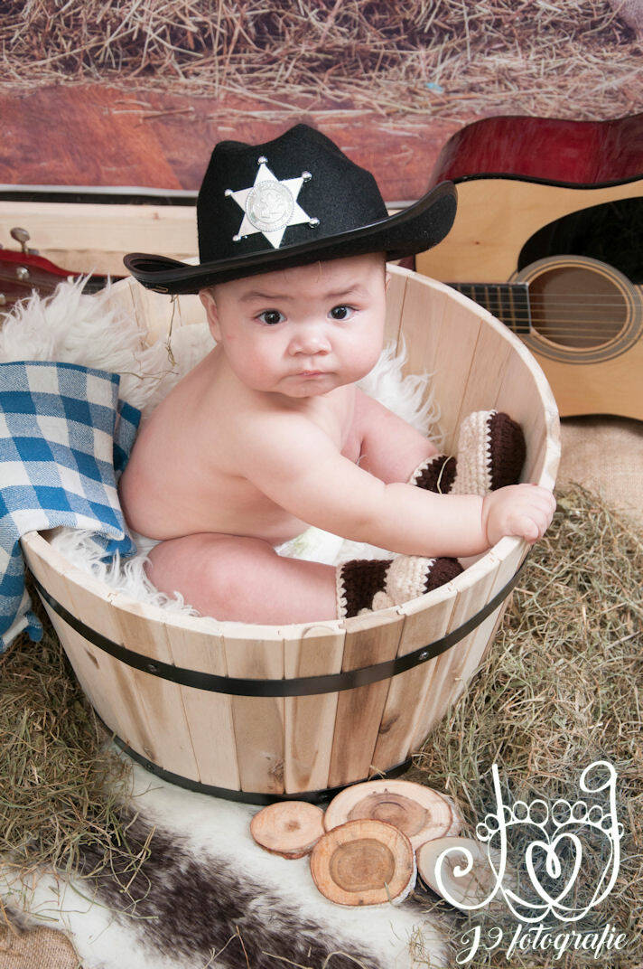 Babyfotografie Weert Limburg Newbornfotografie Fotograaf Weert, newborn baby,  cute baby,  fotoshoot  newbornfotograaf 