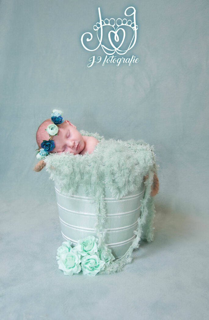 Babyfotografie Weert Limburg Newbornfotografie Fotograaf Weert, newborn baby,  cute baby,  fotoshoot  newbornfotograaf 