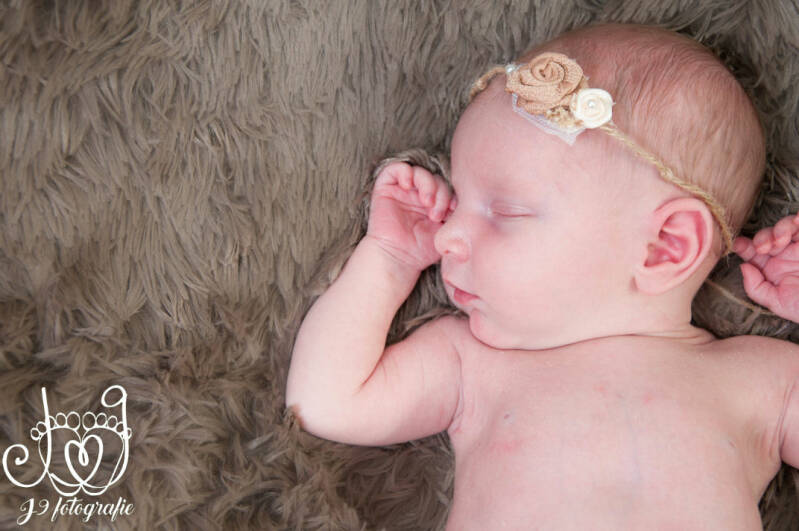 Babyfotografie Weert Limburg Newbornfotografie Fotograaf Weert, newborn baby,  cute baby,  fotoshoot  newbornfotograaf 