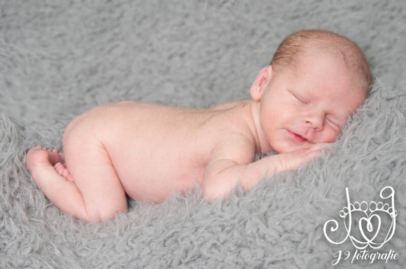 Babyfotografie Weert Limburg Newbornfotografie Fotograaf Weert, newborn baby,  cute baby,  fotoshoot  newbornfotograaf 