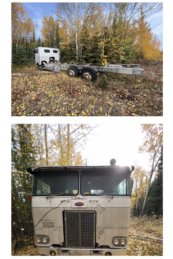 Peterbilt Cabover