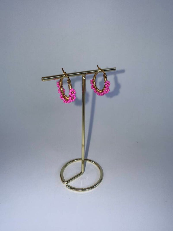 Circle earrings met glazen kralen fuchsia