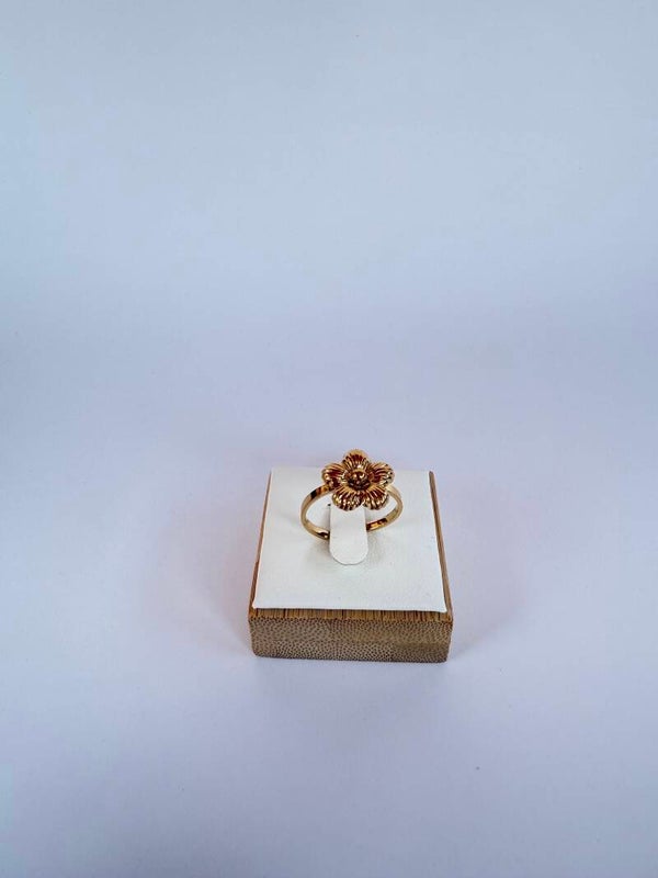 Flower ring