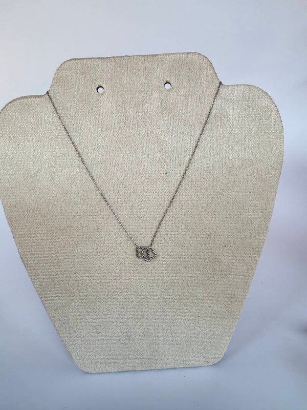 Linked luck necklace silver