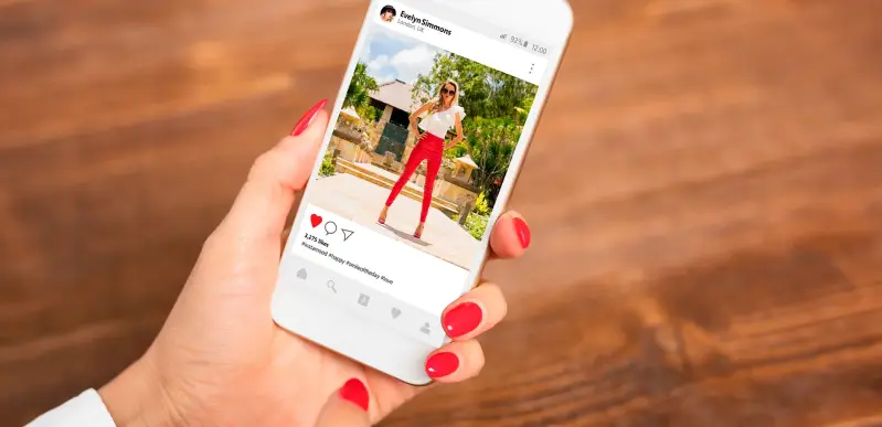 El impacto de las redes sociales en la moda: Cómo Instagram y TikTok cambiaron el juego