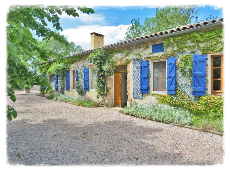 Vrijstaand woonboerderij met uitzicht op de Pyreneeën