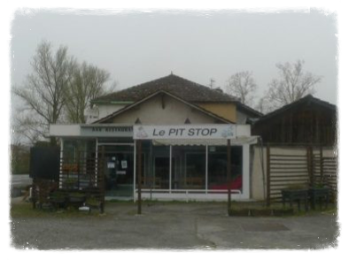 Voormalig café restaurant met ruim woonhuis in de Gers - Occitanie.