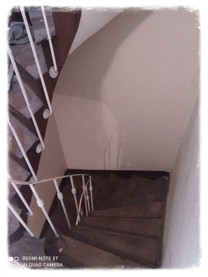Winkelpand met appartement te koop in de Haute Marne.