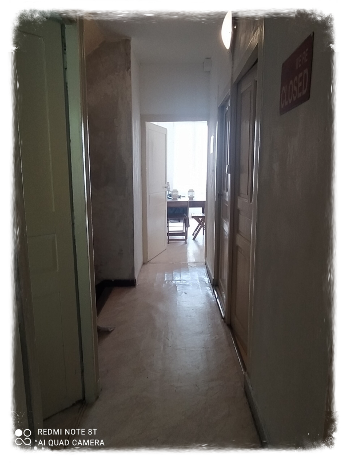 Winkelpand met appartement te koop in de Haute Marne.