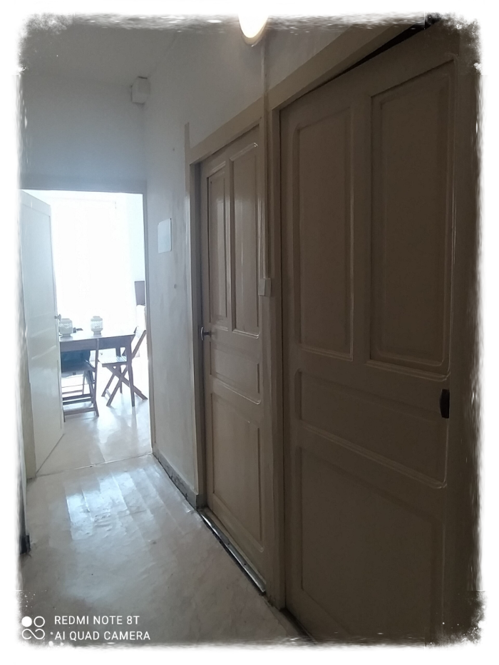 Winkelpand met appartement te koop in de Haute Marne.