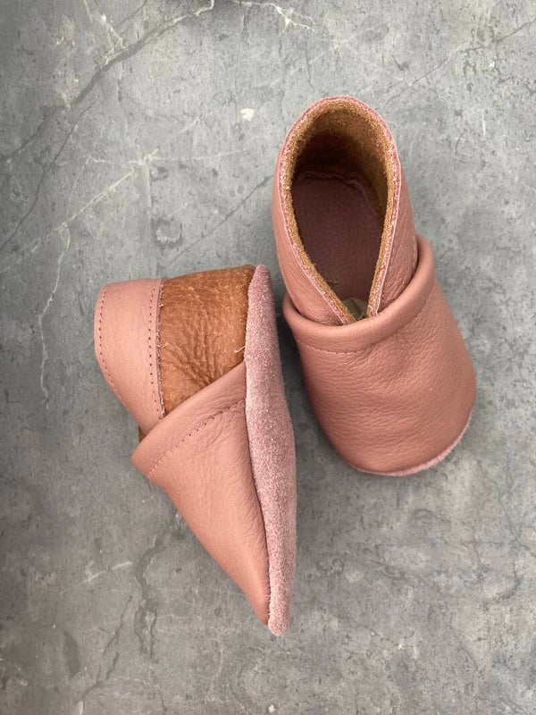 Leren slofjes roze/cognac