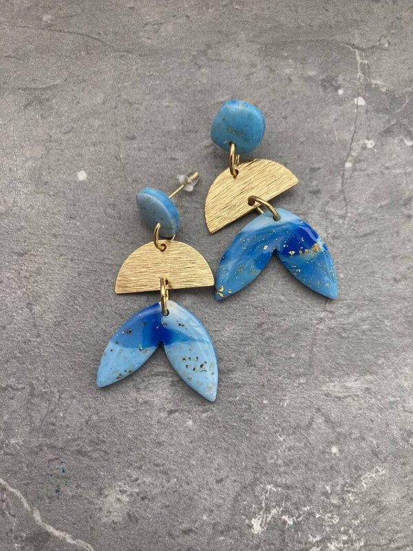 Oorbellen blauw goud