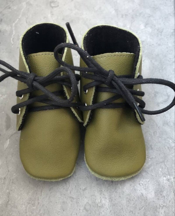 Leren schoentjes groen