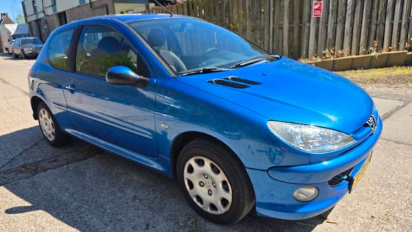 (Niet meer te koop!) Peugeot 206 1.4i 2007 Airco APK September 2026 Elektrisch pakket 2e Eig.