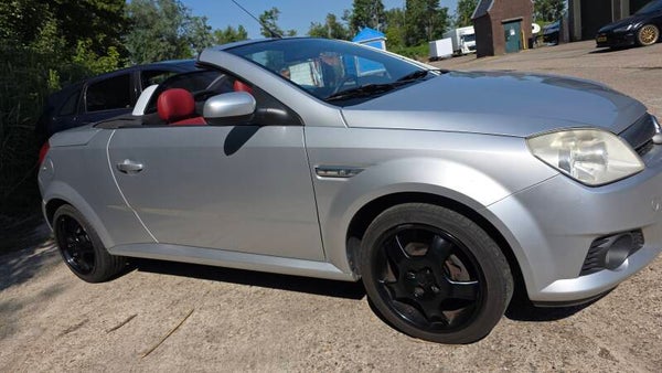 Opel Tigra Twintop 1.4i Twinport 2007 rood leder interieur sportwielen Nieuwe APK!!!