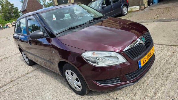 SKODA FABIA 1.2i 2012 110898 Km Nap 2e Eig. Airco