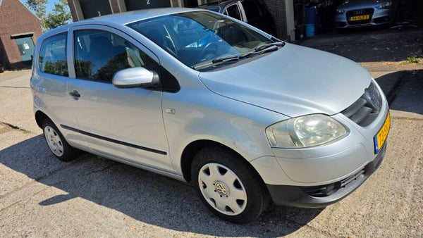 VW Fox 1.4i Koude Airco 2006 206411 km nap Afgeleverd met nieuwe apk voor de vraagprijs!