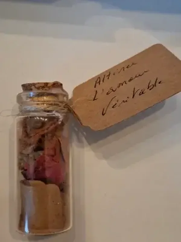 Les Spell jar
